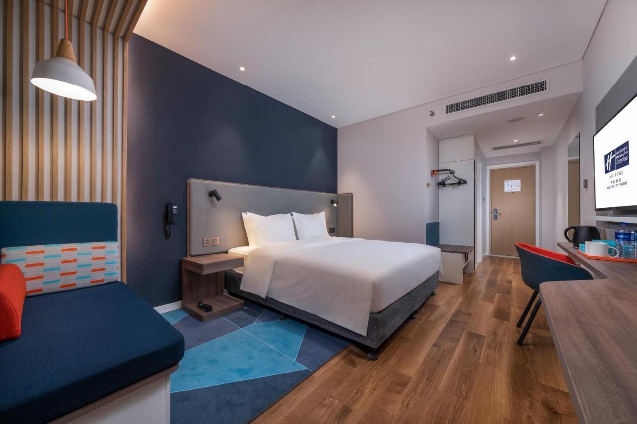 Holiday Inn Express Kaifeng City Center By Ihg Zewnętrze zdjęcie